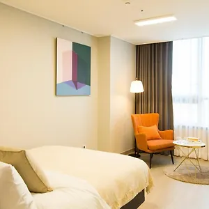 Celebstay Songdo Halla Western Park 3* Yeonsu